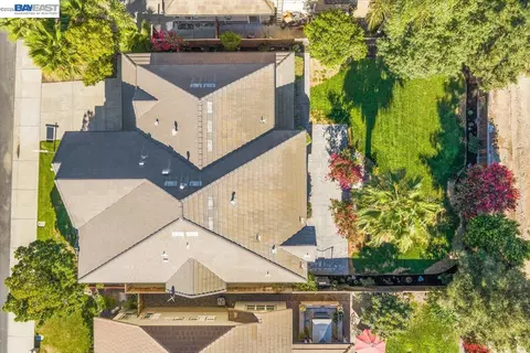 View/Area - 1461 Biarritz St, Tracy, CA 95304 photo 6 of 6