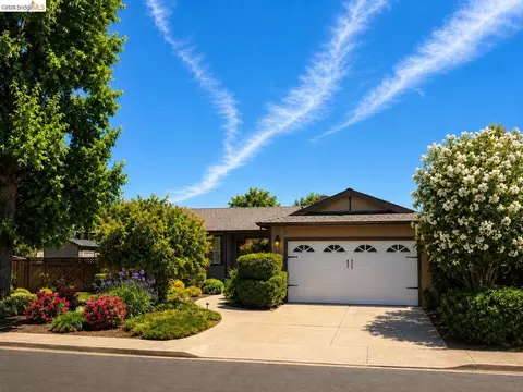4627 Regina Ln, Concord, CA 94521 photo 1