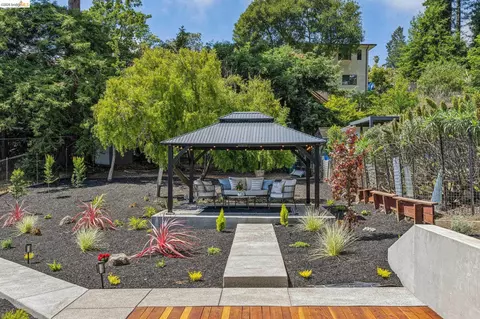 Exterior - 15 Jessen Ct, Kensington, CA 94707 photo 5 of 17