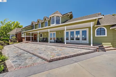 3343 Little Valley Rd, Sunol, CA 94586