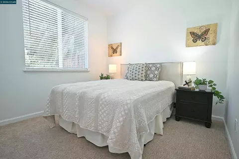 Bedroom - 104 Johnson Ln, Martinez, CA 94553 photo 3 of 10