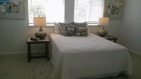 Bedroom - 104 Johnson Ln, Martinez, CA 94553 photo 4 of 10
