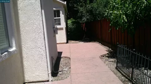 Exterior - 104 Johnson Ln, Martinez, CA 94553 photo 9 of 19