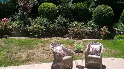 Exterior - 104 Johnson Ln, Martinez, CA 94553 photo 6 of 19