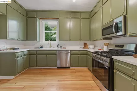 Kitchen - 1324 Burnett St, Berkeley, CA 94702 photo 1 of 3