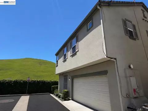 6010 Hillbrook Pl, Dublin, CA 94568 photo 2