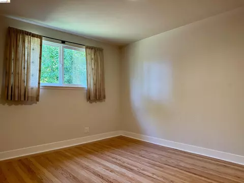 Bedroom - 312 Walker Dr, Mountain View, CA 94043 photo 2 of 3