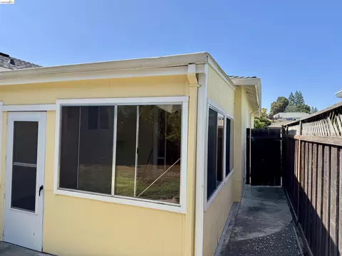 Exterior - 312 Walker Dr, Mountain View, CA 94043 photo 16 of 20