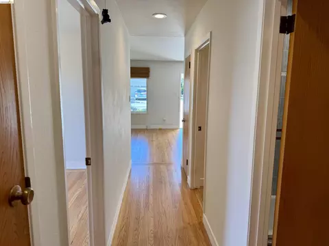 Entry Way - 312 Walker Dr, Mountain View, CA 94043 photo 3 of 3
