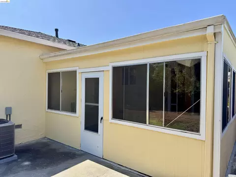 Exterior - 312 Walker Dr, Mountain View, CA 94043 photo 15 of 20