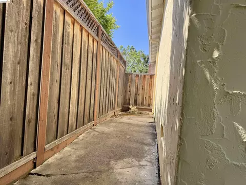 Exterior - 312 Walker Dr, Mountain View, CA 94043 photo 10 of 20