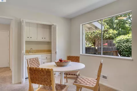 Dining - 1600 Copenhagen Way, Carmichael, CA 95608 photo 4 of 4