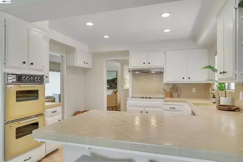 Kitchen - 1600 Copenhagen Way, Carmichael, CA 95608 photo 1 of 6