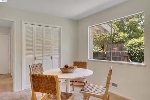 Dining - 1600 Copenhagen Way, Carmichael, CA 95608 photo 3 of 4