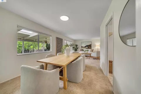 Dining - 1600 Copenhagen Way, Carmichael, CA 95608 photo 2 of 4