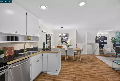 Kitchen - 911 Dewing Ave, Lafayette, CA 94549 photo 5 of 7