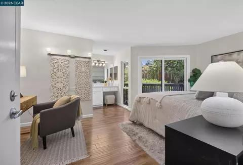 Bedroom - 911 Dewing Ave, Lafayette, CA 94549 photo 1 of 8