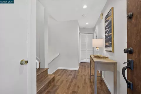 Entry Way - 911 Dewing Ave, Lafayette, CA 94549 photo 5 of 5