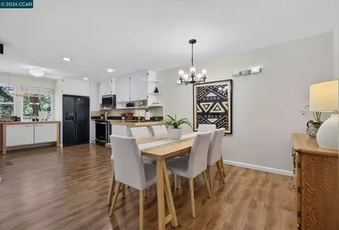 Dining - 911 Dewing Ave, Lafayette, CA 94549 photo 1 of 5