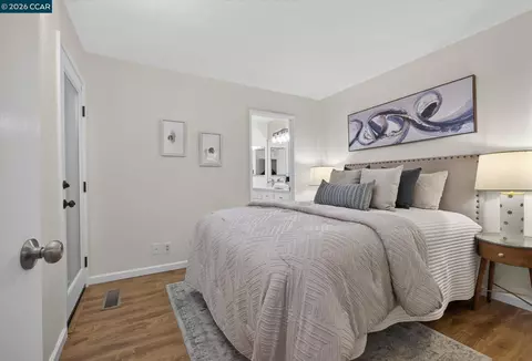 Bedroom - 911 Dewing Ave, Lafayette, CA 94549 photo 6 of 8