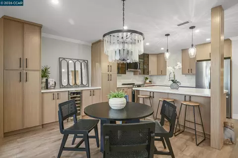 1601 Canyonwood Ct #8, Walnut Creek, CA 94595