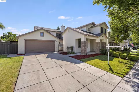 Exterior - 3009 Perry Ln, Tracy, CA 95377 photo 3 of 16