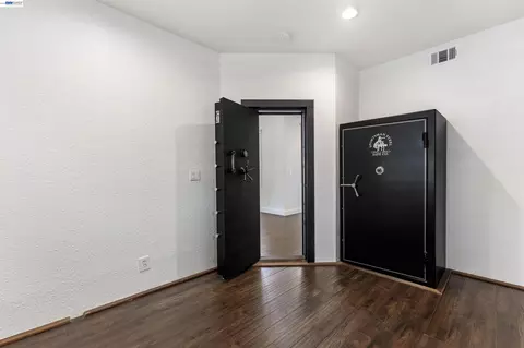 Other - 3009 Perry Ln, Tracy, CA 95377 photo 3 of 21