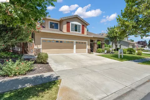 569 Apple Hill Dr, Brentwood, CA 94513