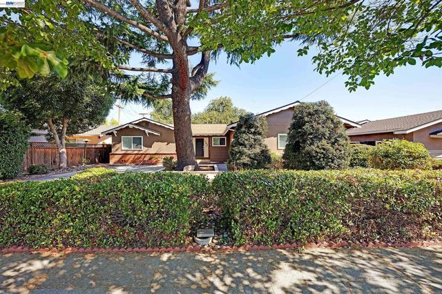 1289 Kimberly Dr, San Jose, CA 95118