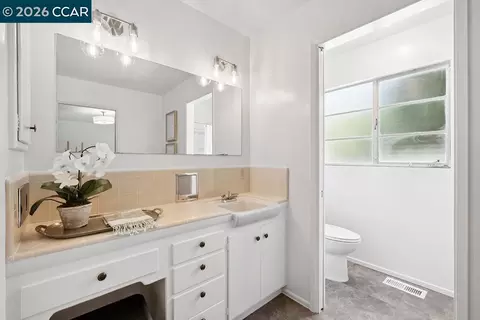 Bath - 3435 Black Hawk Rd, Lafayette, CA 94549 photo 1 of 2