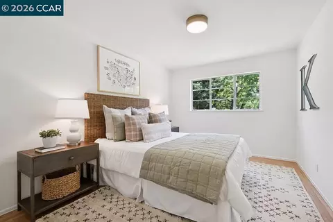 Bedroom - 3435 Black Hawk Rd, Lafayette, CA 94549 photo 3 of 4