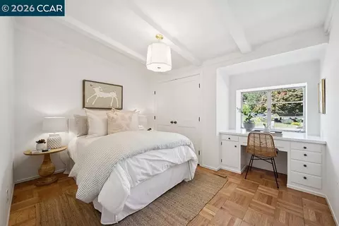 Bedroom - 3435 Black Hawk Rd, Lafayette, CA 94549 photo 2 of 4