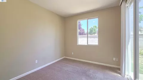 Bedroom - 1899 River Run Dr, Linda, CA 95901 photo 1 of 4