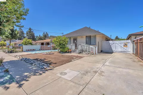 Exterior - 36863 Elm St, Newark, CA 94560 photo 2 of 20