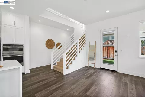 Entry Way - 8315 Bluff Way, Newark, CA 94560 photo 2 of 11
