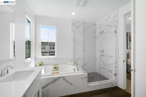 Bath - 8315 Bluff Way, Newark, CA 94560 photo 1 of 3