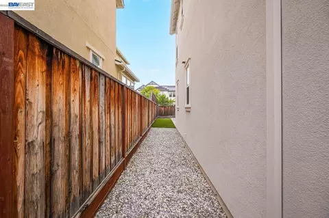 Entry Way - 8315 Bluff Way, Newark, CA 94560 photo 11 of 11
