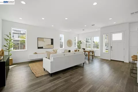 Living - 8315 Bluff Way, Newark, CA 94560 photo 1 of 1