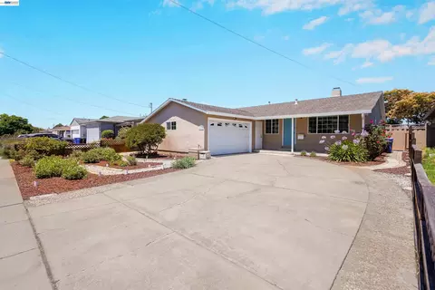4635 Capitan Dr, Fremont, CA 94536 photo 2