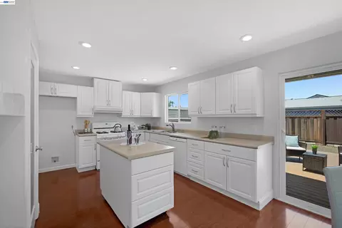 4635 Capitan Dr, Fremont, CA 94536 photo 13