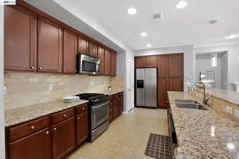 4763 Perugia St, Dublin, CA 94568 photo 8