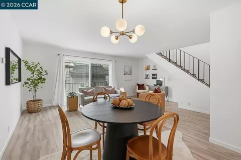 Dining - 2115 Central #5, Alameda, CA 94501 photo 1 of 2