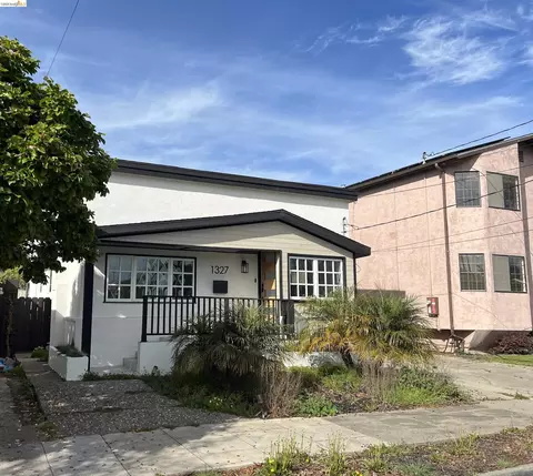 1327 Ward St, Berkeley, CA 94702