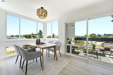 1075 Shell Blvd #11, Foster City, CA 94404