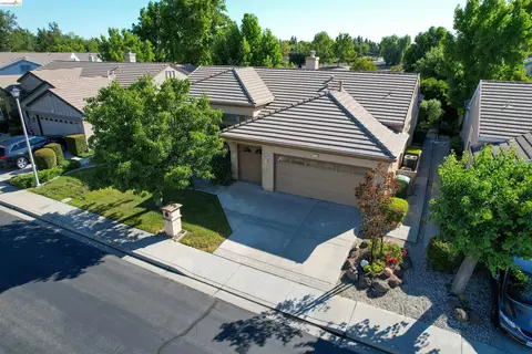 1941 Jubilee Dr, Brentwood, CA 94513