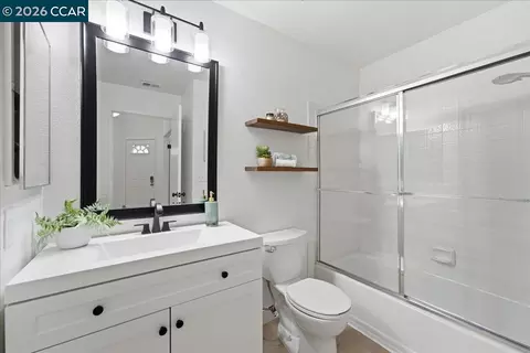 Bath - 1110 Devonwood, Hercules, CA 94547 photo 2 of 2