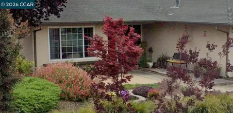 958 Viewpoint Blvd, Rodeo, CA 94572 photo 1
