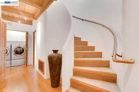 Entry Way - 1302 Westview Dr, Berkeley, CA 94705 photo 6 of 18