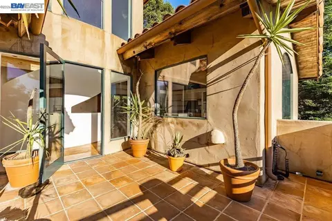 Exterior - 1302 Westview Dr, Berkeley, CA 94705 photo 15 of 19