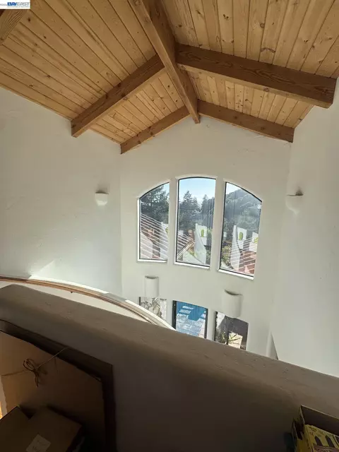 Entry Way - 1302 Westview Dr, Berkeley, CA 94705 photo 10 of 10